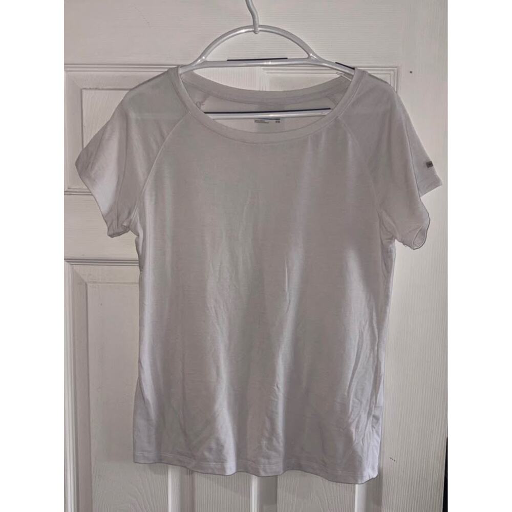 Columbia Women's S White Scoop Neck T-Shirt Short Sleeve Activewear Basic Tee
